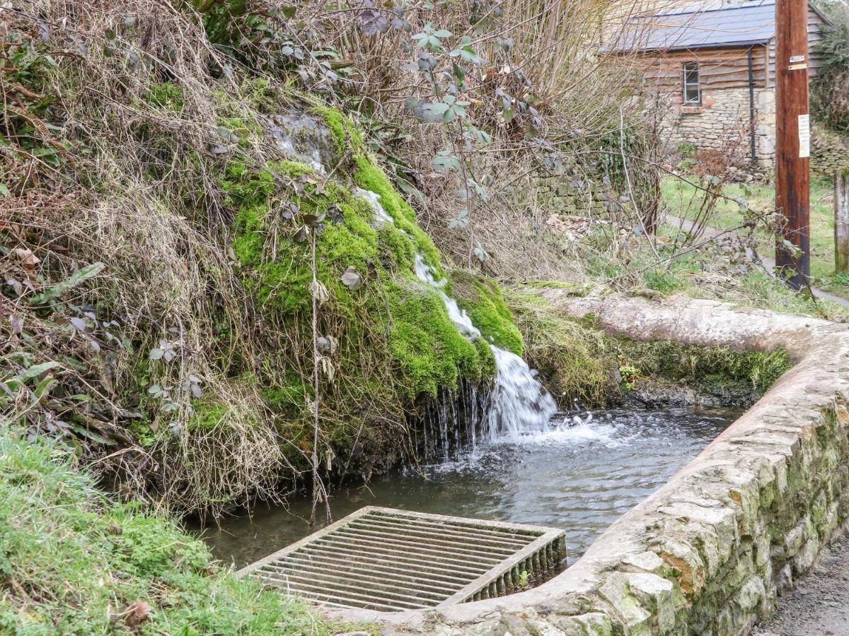 Brooklands Villa Chedworth Exterior photo